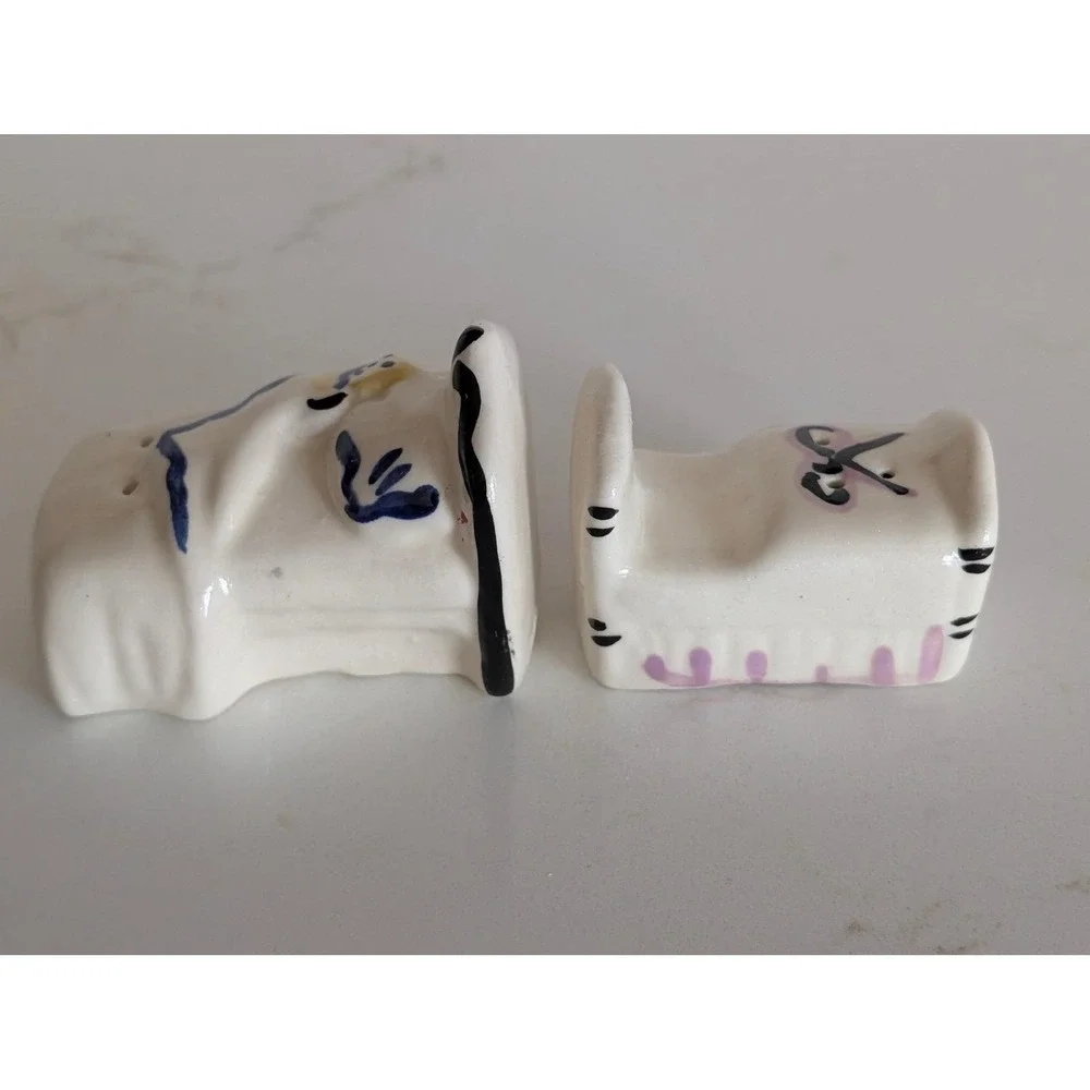 The Unbranded Brand vintage ceramic